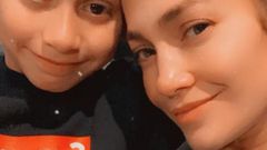 Jennifer Lopez Shares Rare No-Makeup Photo