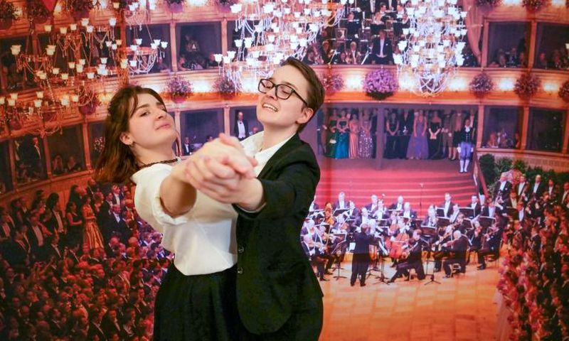 Sophie Grau (R) and her dance partner Iris Klopfer will make history at the Opera Ball