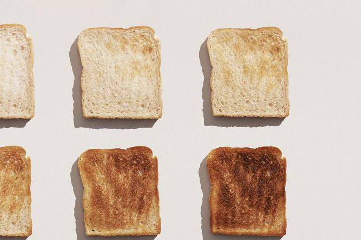 How To Defrost Bread So It Actually Tastes Good