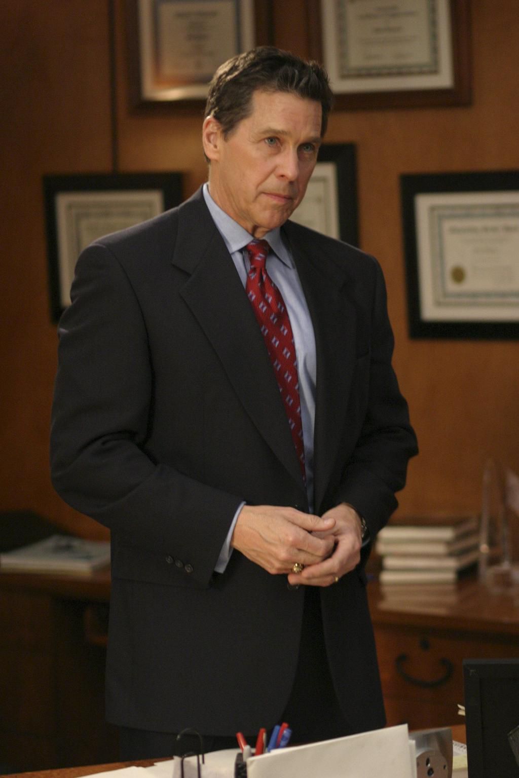 40 Photos of The West Wing Cast Then and Now