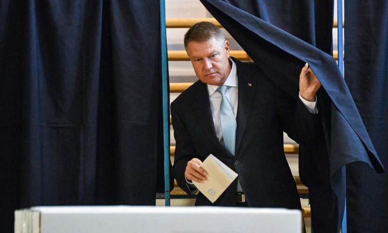 In the first round of voting on November 10, Klaus Iohannis gained 38 percent of the vote