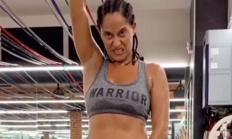 Tracee Ellis Ross Just Posted A Workout Video