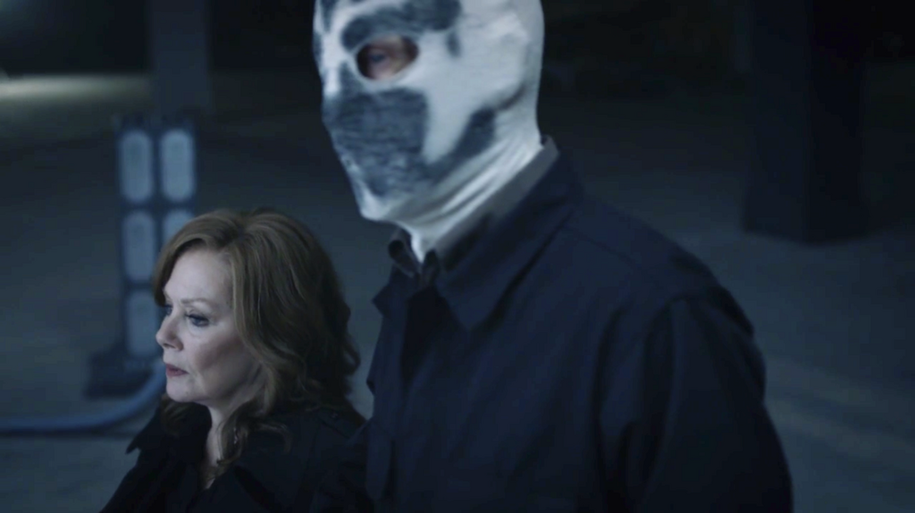 looking glass laurie blake watchmen finale