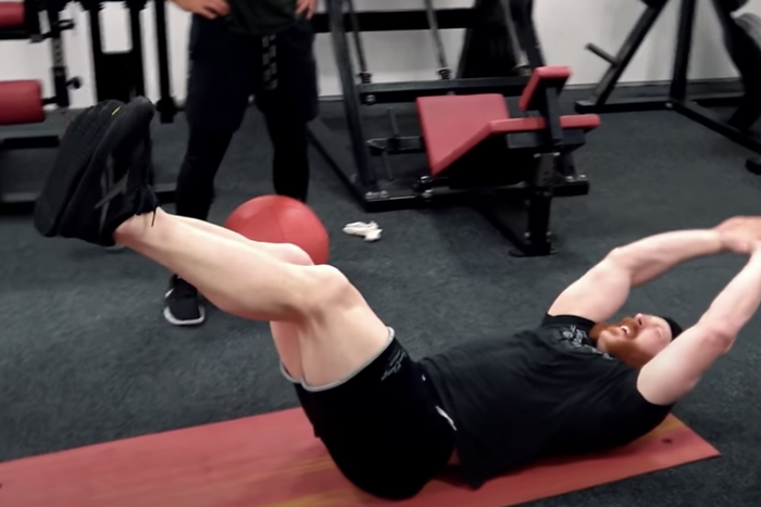 Pro Wrestlers Take On an Intense Ab Workout
