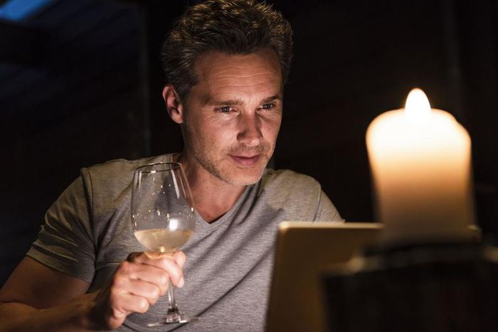 People Host Virtual Happy Hours While in Isolation