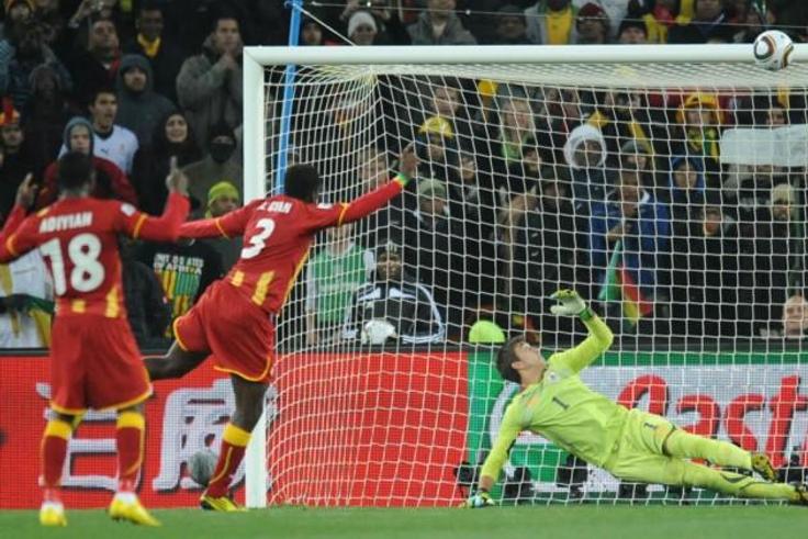 Asamoah Gyan miss against Uruguay