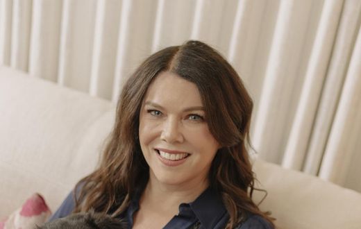 Lauren Graham's Week: Background Binges and Books, Books, Books