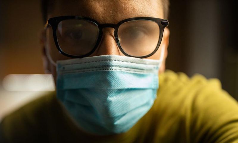 How to Keep Your Mask from Fogging Up Your Glasses