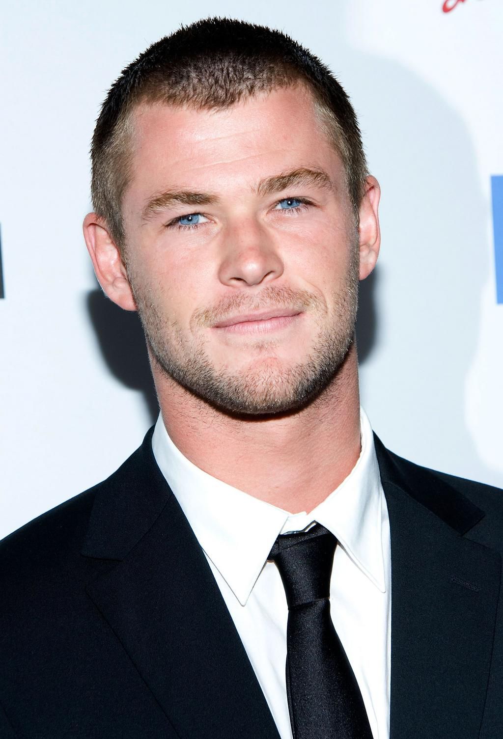 40 Celebrities Who've Shaved Their Heads