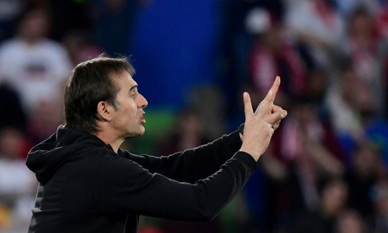 Sevilla relieved the pressure on coach Julen Lopetegui by beating Getafe 3-0 in La Liga on Sunday.