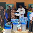 Coronavirus: Dumelo extends donation of sanitizers, toiletries to prison officers and inmates