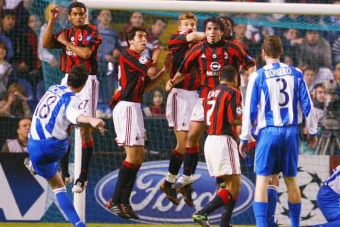 Deportivo La Corona beat AC Milan 4-0