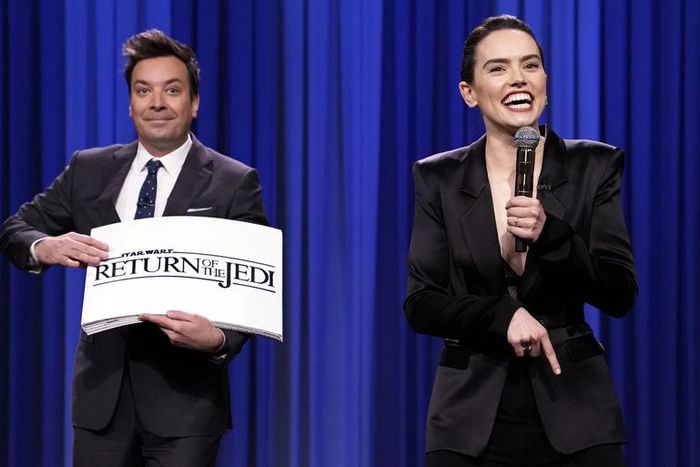 Daisy Ridley Recaps All 8 Star Wars Movies in Rap