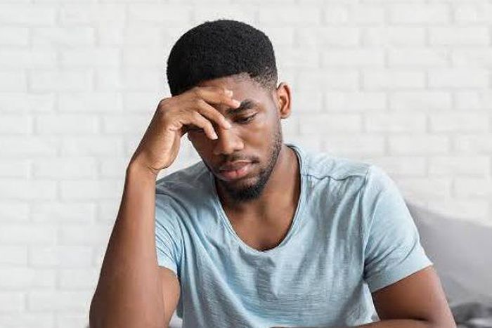 Insecure man calls girlfriend with another phone number to woo her; his heart is now in pieces