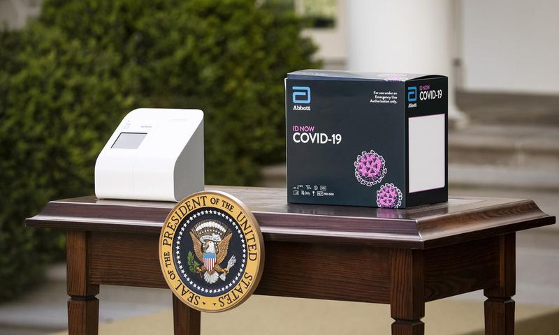 Governors Fight Back Against Coronavirus Chaos: 'It's Like Being on eBay With 50 Other States'