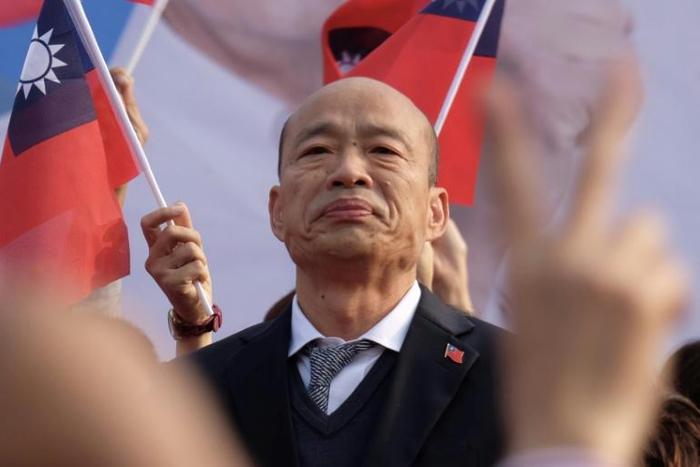 Han Kuo-Yu, Taiwan’s main opposition presidential candidate, mourned victims of the crash at a campaign rally