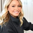 Kelly Ripa Shows Off Gray Hairs On Instagram