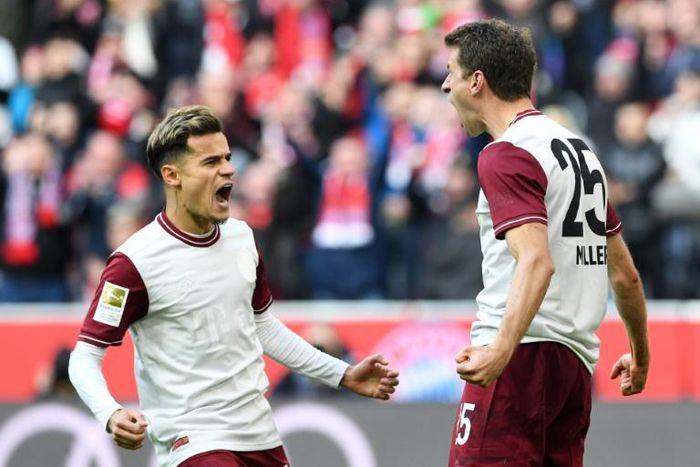 Mueller (R) scored Bayern's opening goal