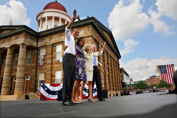 In Iowa, a Former Second Lady Campaigns to Be the First