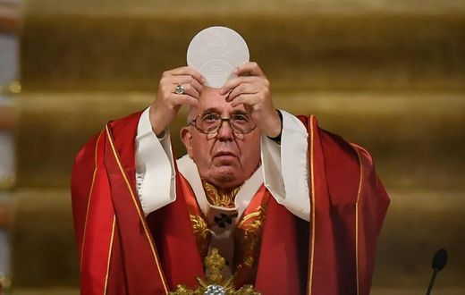 The 82-year-old Argentine is fulfilling a long-cherished ambition to preach in Japan, where years ago he hoped to be a missionary