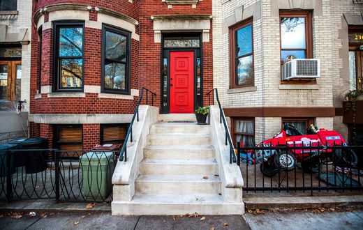 What It's Like to Watch TV Replicate Your Home