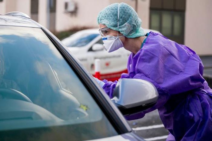 A German hospital in the town of Gross-Gerau is offering drive-through testing for the novel coronavirus
