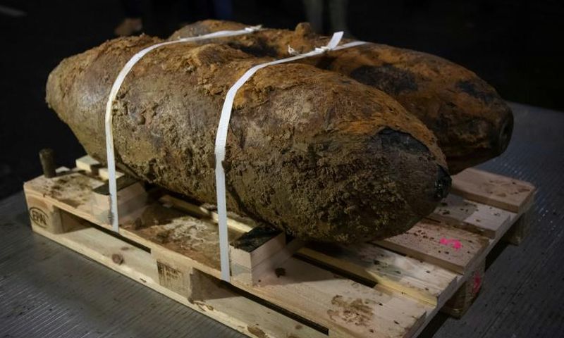 Experts made safe two WWII bombs in Dortmund after the evacuation of around 14,000 people