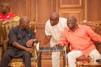 Otumfuo hangs out with Sam Jonah