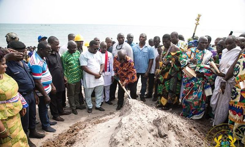 Nana Addo cuts sod