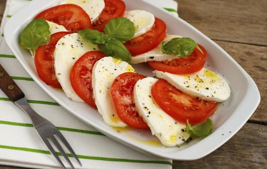 Tomato and mozzarella salad