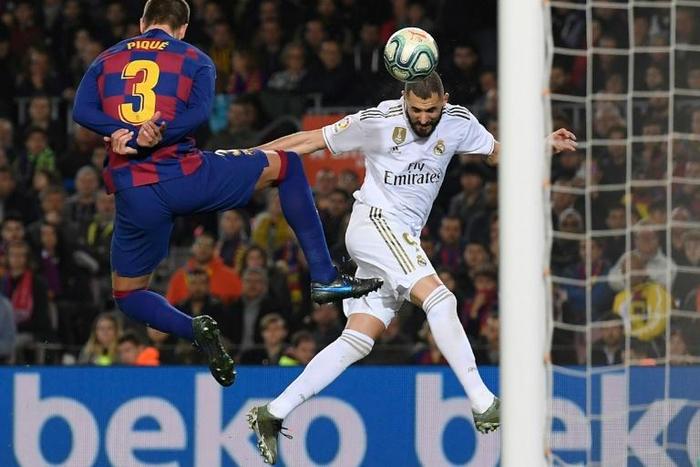 Real Madrid's Karim Benzema has a hamstring problem ahead of the Spanish Super Cup this week.