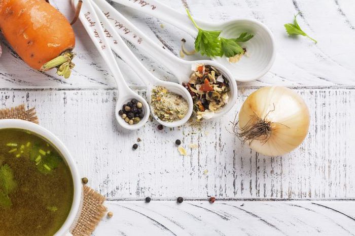 8 Very Real Benefits Of Bone Broth