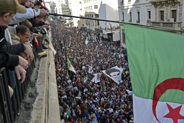 Anti-regime protesters marched through central Algiers on December 6, protesting against the upcoming presidential election