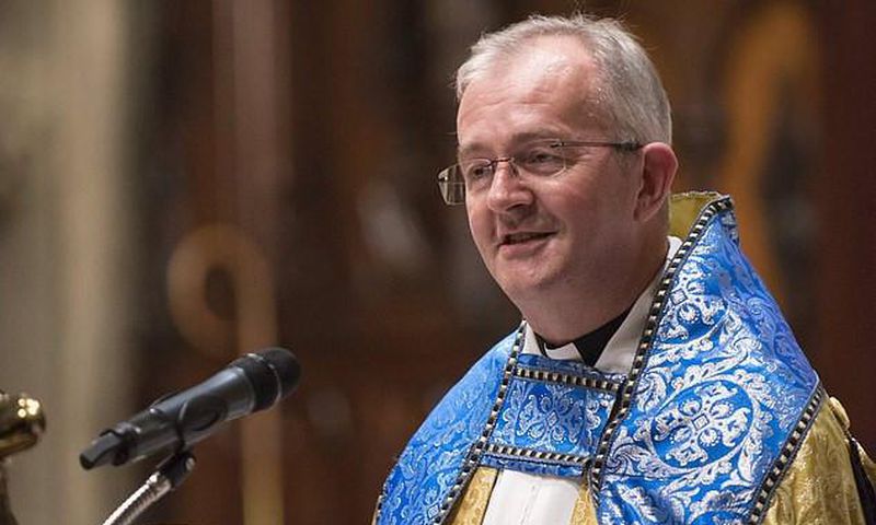 Rev. Father tests positive for Covid 19 after sharing communion, shaking worshipers' hands
