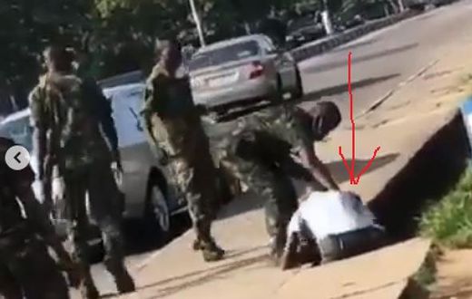 Nigerian police beat taxi driver to death for carrying passengers who didn’t wear facemasks (video)
