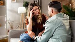 4 signs a woman is desperate in the talking stage