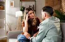 4 signs a woman is desperate in the talking stage