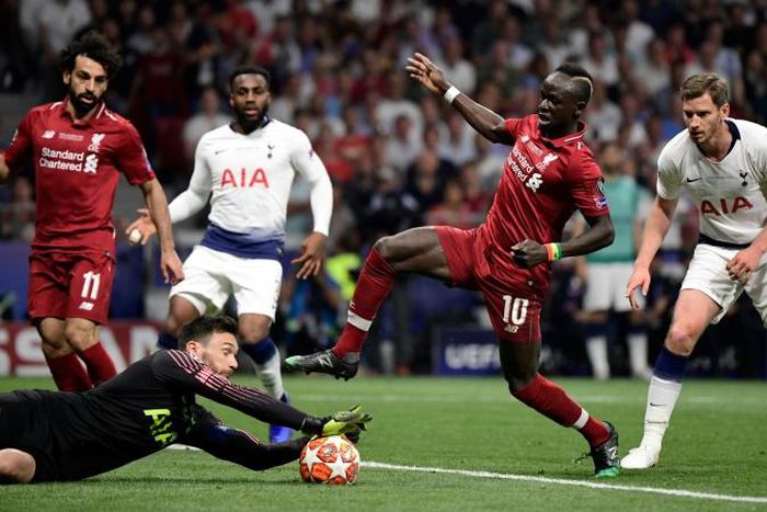 Hugo Lloris donated the gloves he wore in the Champions League final to charity