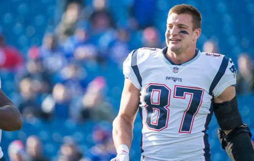 Gronk Will Host a Live Workout on Instagram