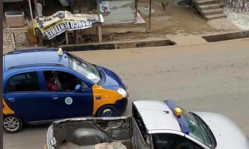 Taxi turned pickup truck causes a stir on social media