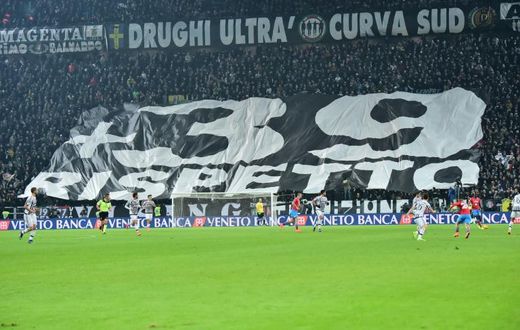 Thirty-nine people, mainly Juventus fans, died in the 1985 Heysel disaster