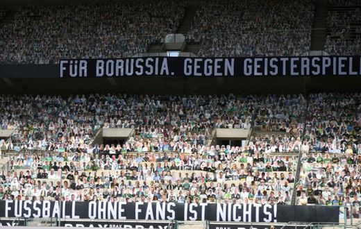 Gladbach fans pledge their support for the team but voice their disdain for games behind closed doors