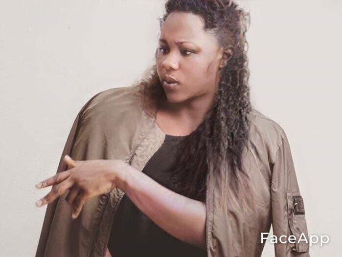 look as a woman according to Face App