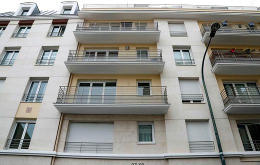 Felicien Kabuga was living under an assumed identity in an apartment northwest of Paris
