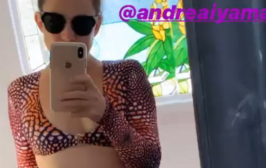 Kate Hudson Shows Off Toned Abs, New Bikini