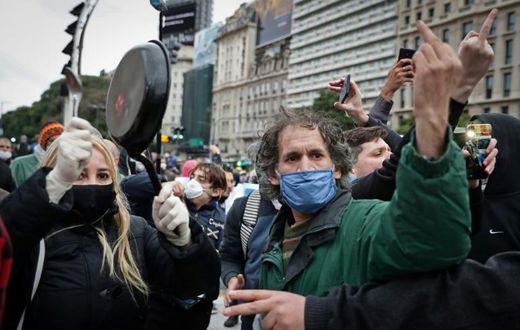 Small business owners affected by Argentina's 10-week coronavirus lockdown protest in central Buenos Aires as talks on renegotiating the country's massive debt burden continue with international creditors