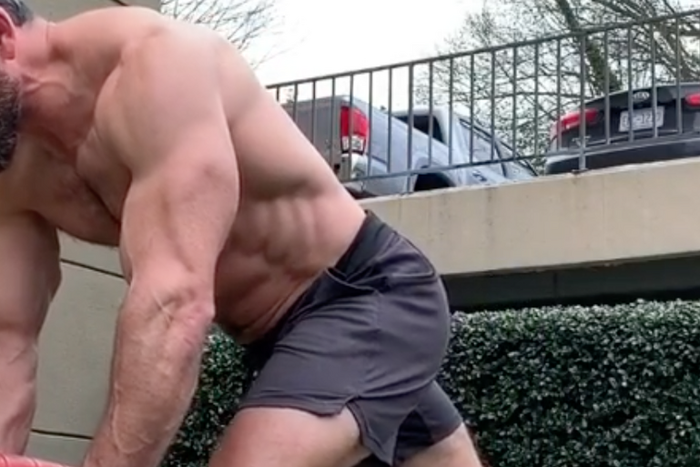 Build Strength With This Exercise Ball Workout