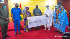 Muslim community donates 130,000 cedis to COVID-19 National Trust Fund