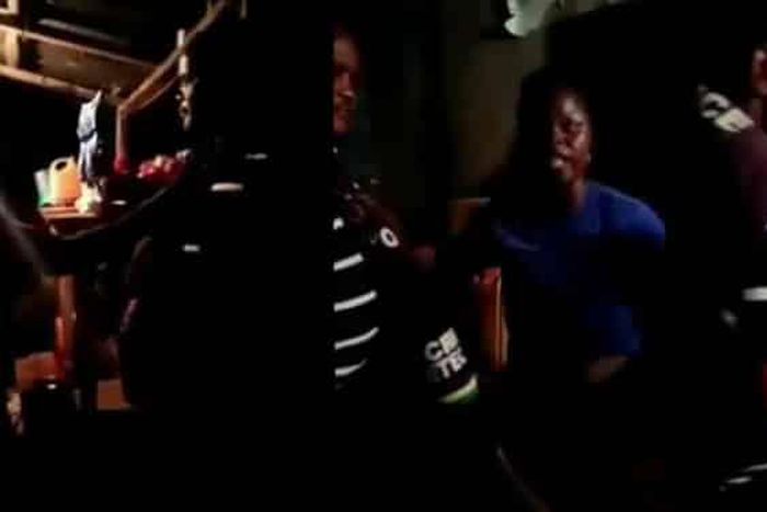 Angry woman holds Assistant Superintendent of police by the neck, gives him 13 hot slaps (video)