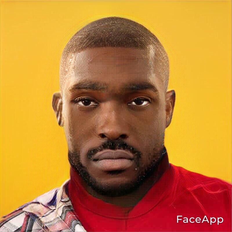 look as a woman according to Face App